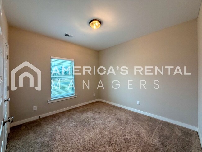 Building Photo - Modern Single Level Living in Eastaboga, AL!