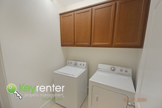 Building Photo - Spacious One-Story Vacaville Home on a Cul-De-Sac!