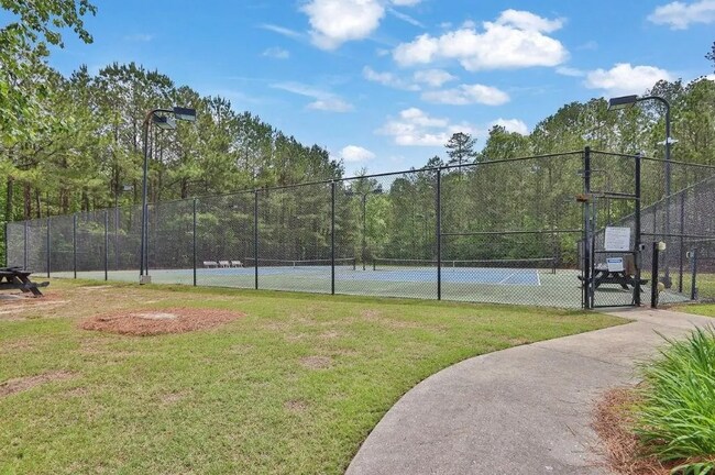 Building Photo - 2582 Oak Bluff Dr