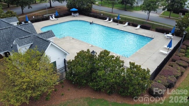 Building Photo - 10131 Ballyclare Ct