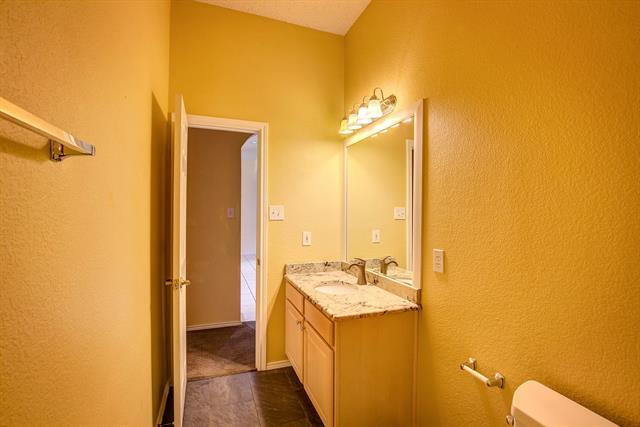 Building Photo - 5713 Meadows Way