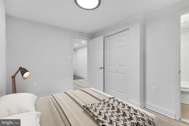Building Photo - 1322 15th St NW