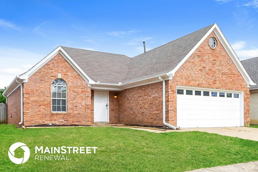 Building Photo - 8260 Clubview Dr