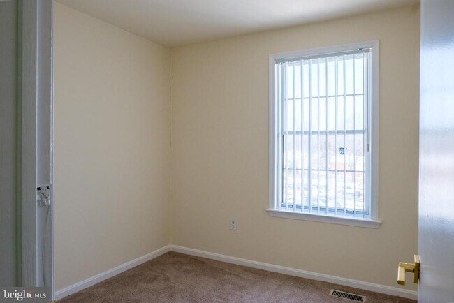 Building Photo - 37 Joyceton Way