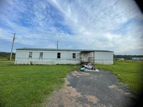 Building Photo - 3 BR 2 Bath 1,280 sq ft singlewide mobile home on 1.16 acres in Ward, AR