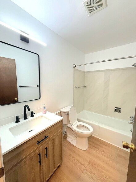 bathroom - 6150 Cobblers Dr
