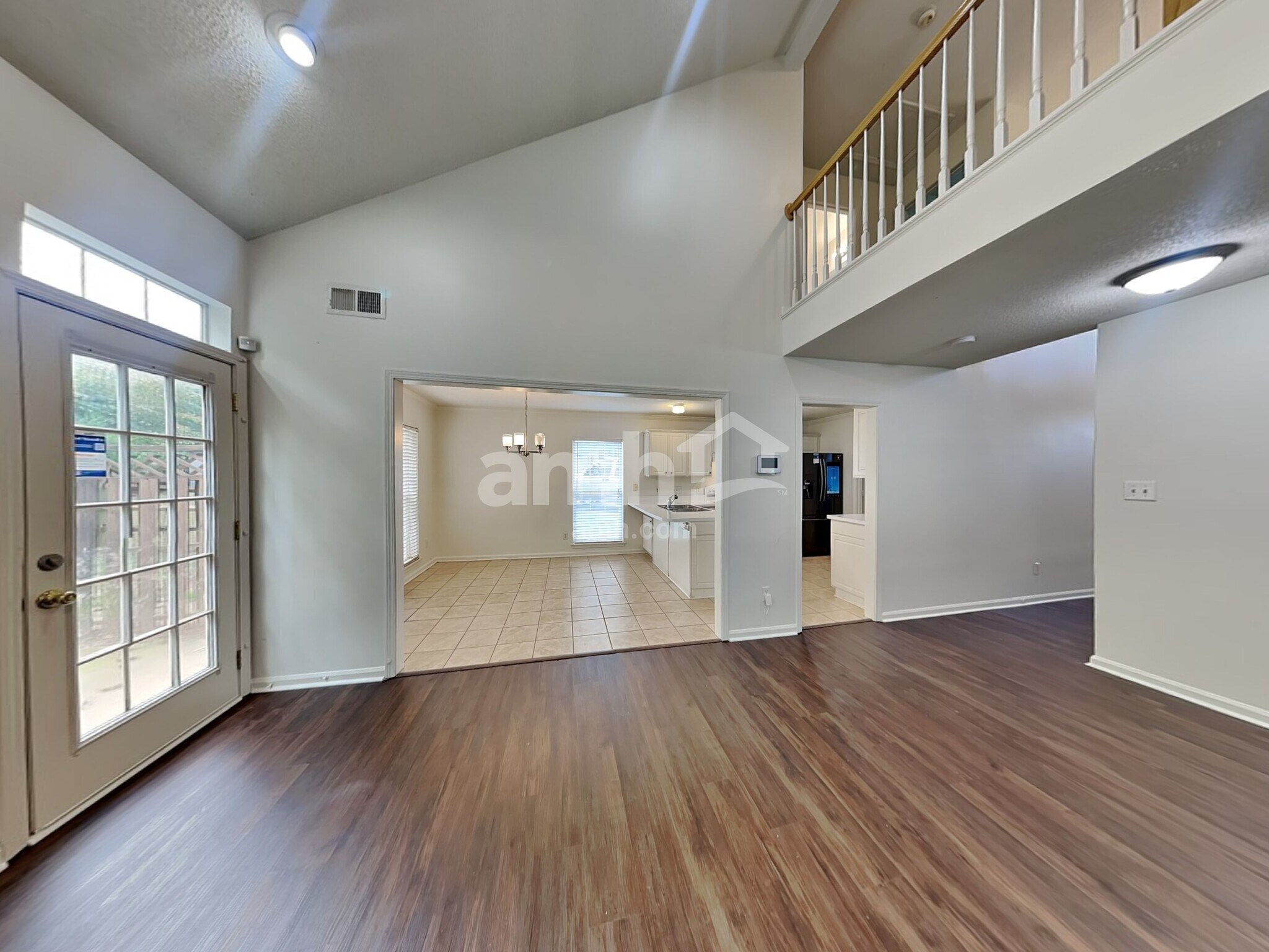 Building Photo - 8401 Redstone View Dr