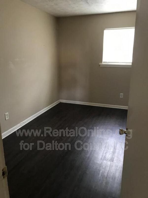 Building Photo - 1972 Cambridge Dr