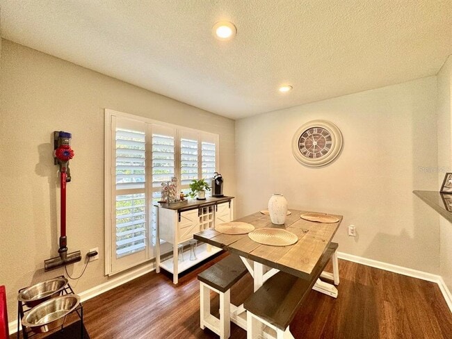 Building Photo - 2879 Thaxton Dr