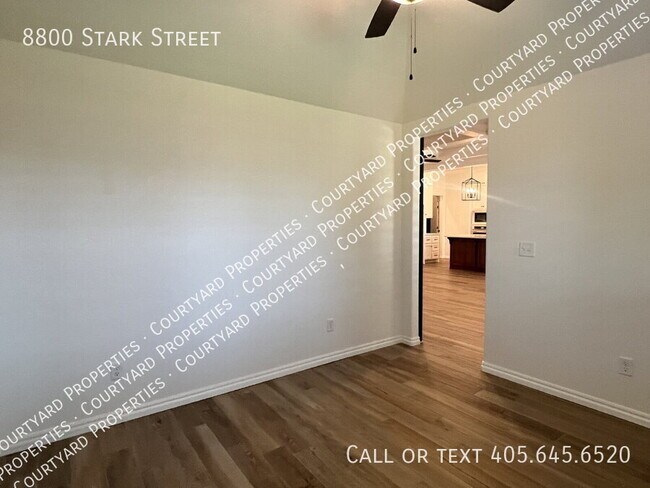 Building Photo - 8800 Stark St