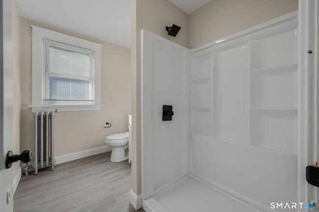 Building Photo - 113 Pequot Ave