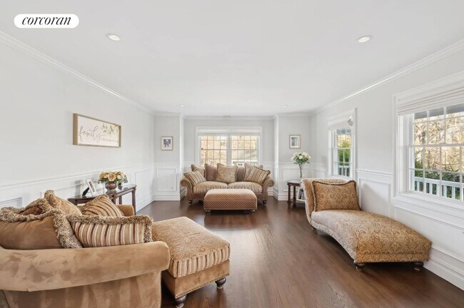 Building Photo - 47 Bathing Bch Rd