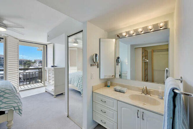 Building Photo - 2601 Marina Isle Way