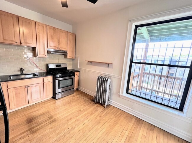 Building Photo - 3214 W Altgeld St