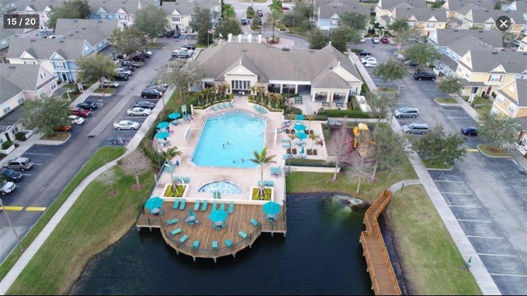 Building Photo - 4019 Venetian Bay Dr