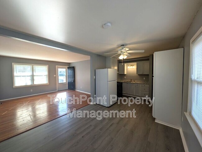 Building Photo - 4737 Pineleaf Dr