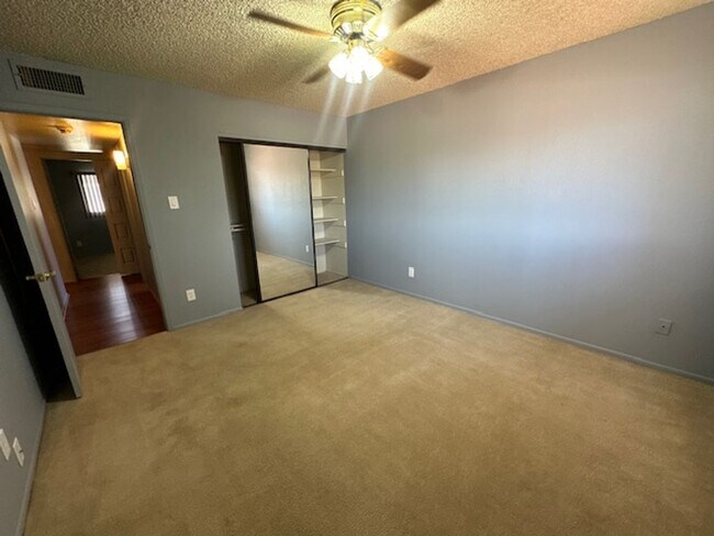 Building Photo - Spacious 3 Bedroom 2 Bathroom Home!!!