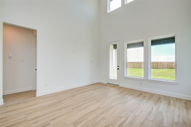 Building Photo - 21803 Fitzroy Mnr Ln