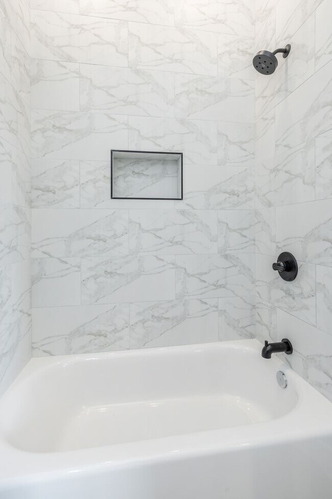Building Photo - Brand New 2 Bedroom Apartment in Modern Bu...