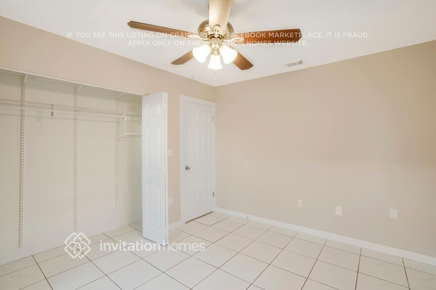 Building Photo - 16850 SW 92nd Ave