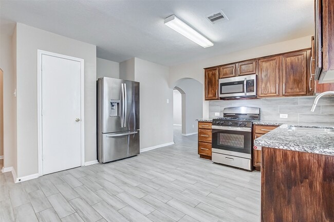 Building Photo - 10822 Cane Grove Ln