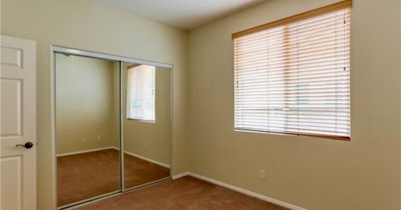 Building Photo - 1027 Lyra Way