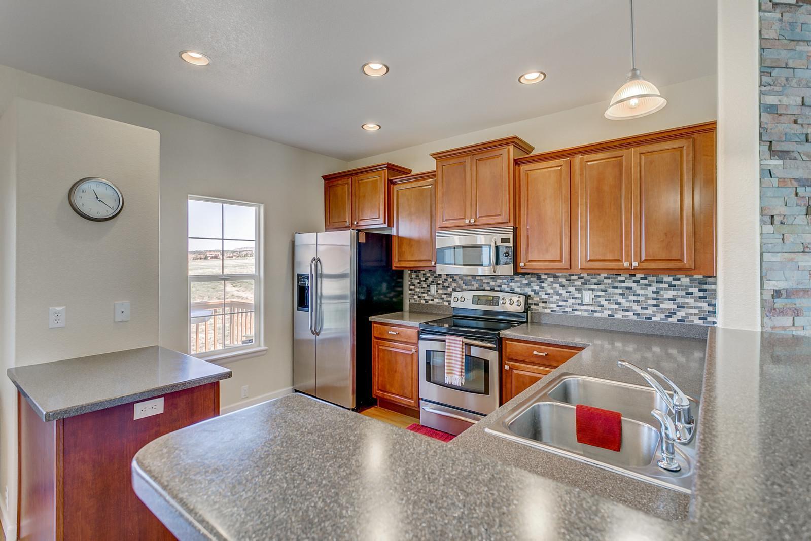 Building Photo - 1033 Burning Bush Pt