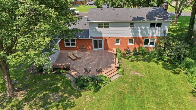 Building Photo - 317 E Forest Ln