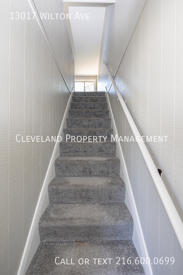 Building Photo - 13017 Wilton Ave