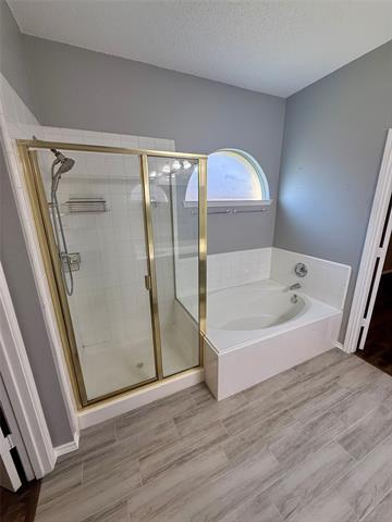 Building Photo - 4000 Juniper Ct