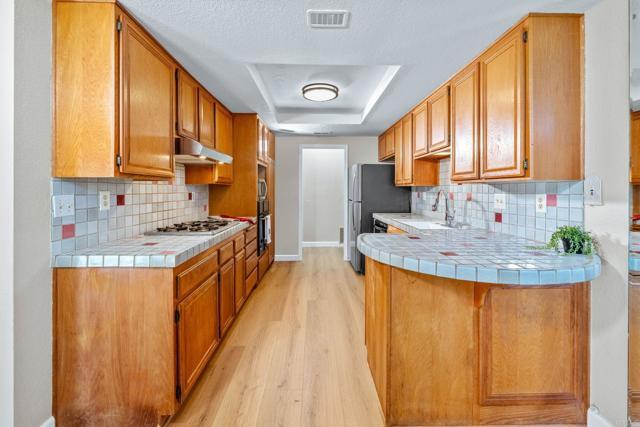 Building Photo - 1680 Hill Top Ln