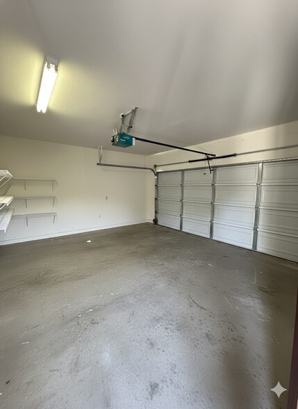 Building Photo - 7056 Kelmscott Ln