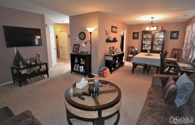 Building Photo - 1303 Blossom Cir