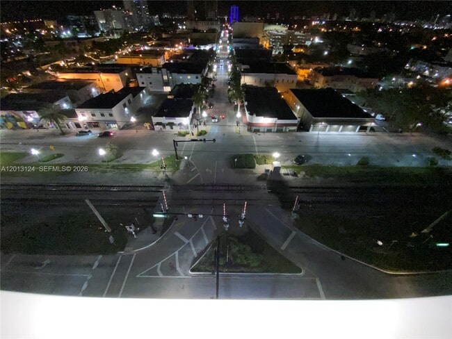 Building Photo - 140 S Dixie Hwy
