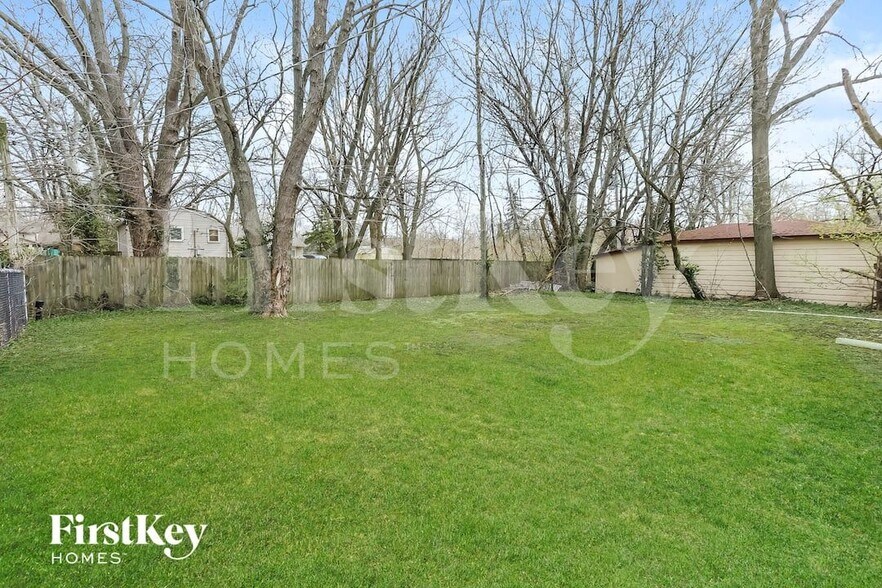 Building Photo - 803 Blackhawk Dr
