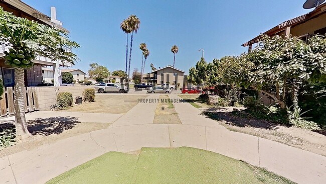 Building Photo - 1415 Cameo Ln