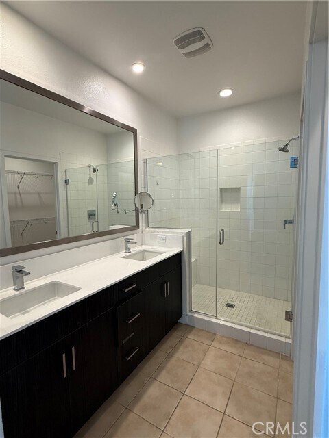 Building Photo - 820 Aloe Pl