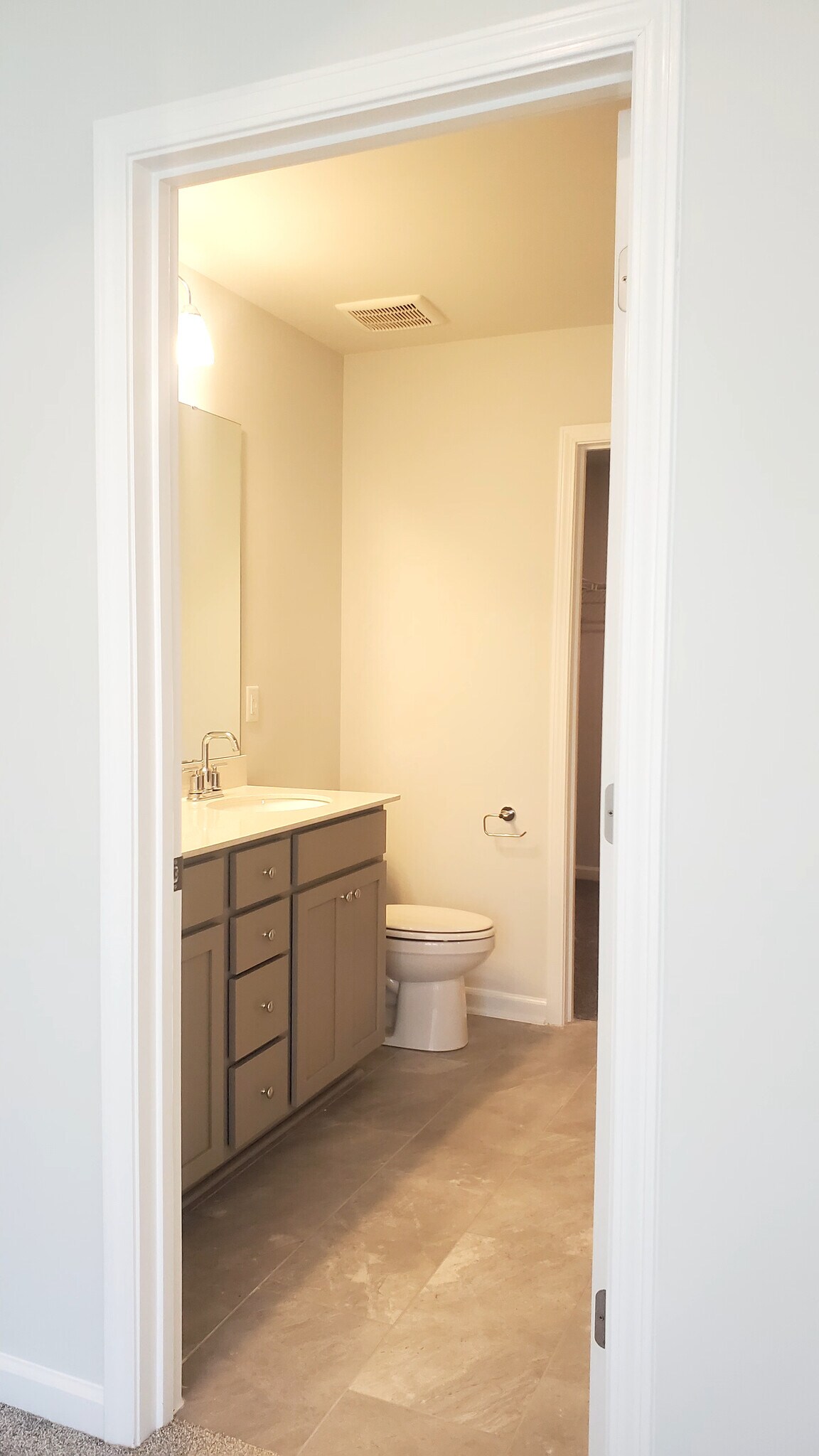 Building Photo - 906 Plum Creek Pl