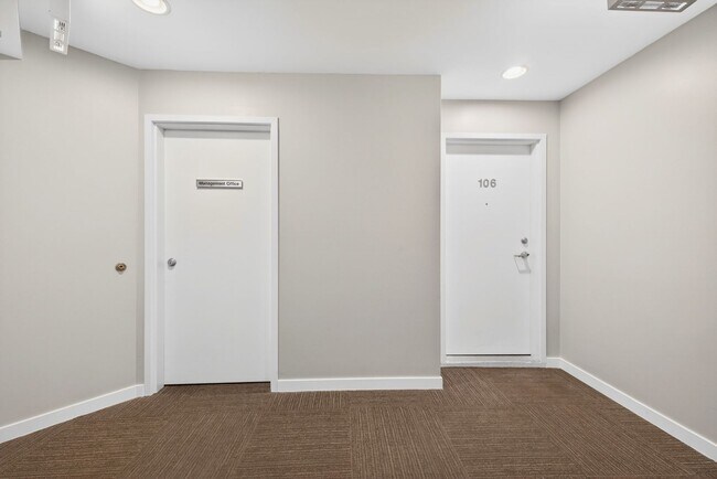 Building Photo - 1151 W Washington Blvd