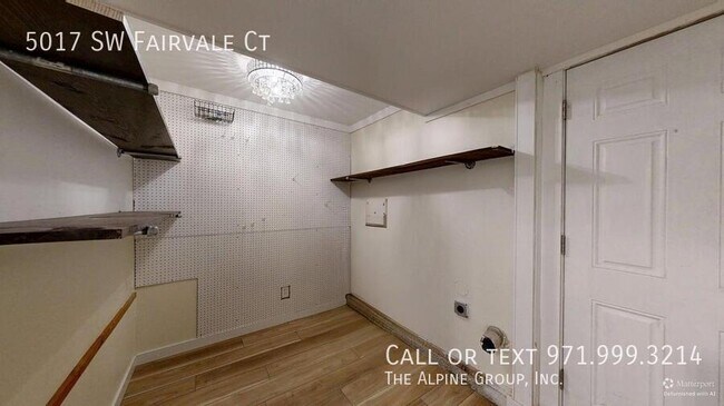 Building Photo - 5017 SW Fairvale Ct