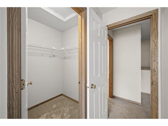 Building Photo - 13840 54th Ave N