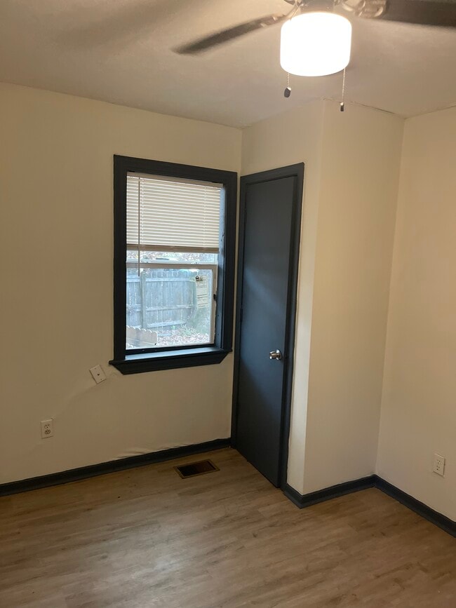 Building Photo - 1442 Bass Ave
