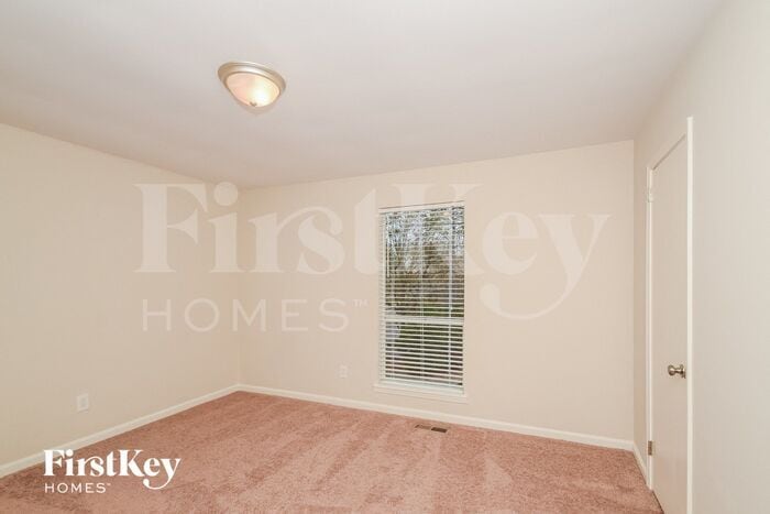Building Photo - 1131 Dearing Downs Dr