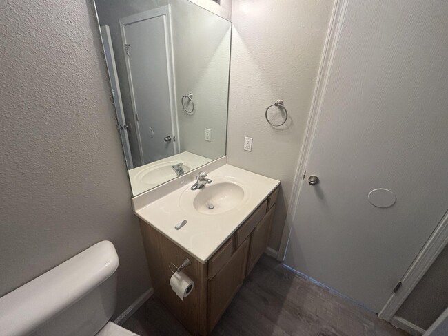 Building Photo - 5311 Currituck Ln