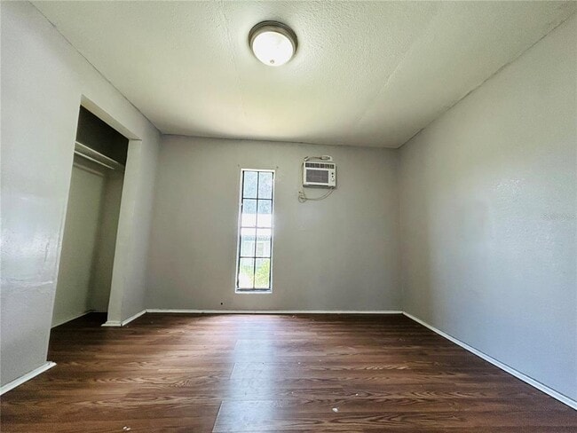 Building Photo - 1741 FL-20