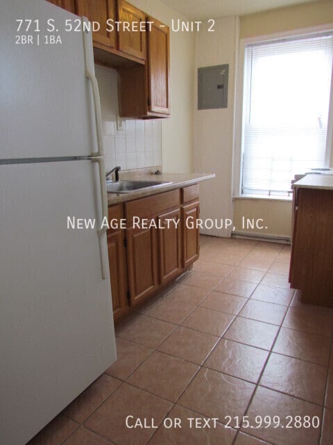 Building Photo - Spacious 2 bedroom near 52nd and Baltimore...