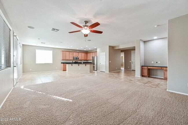 Building Photo - 8767 W Fleetwood Ln