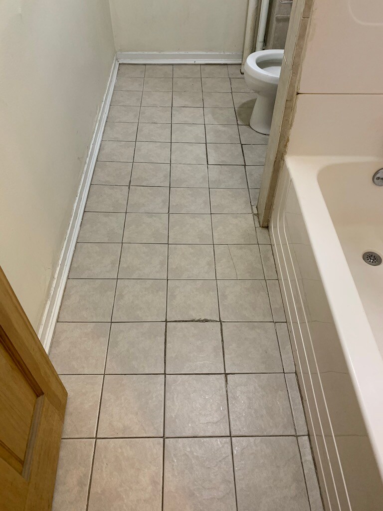 Building Photo - 360 Riverway