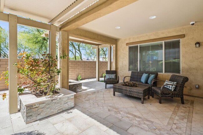 Building Photo - Modern 4-bedroom, 3.5-bathroom single-family home in the heart of North Tempe