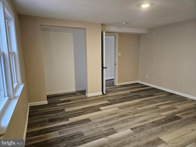 Building Photo - 14 West Ave